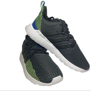 Adidas Questar Flow K Running Shoe NEW STILL IN BOX KIDS SIZE 2.5